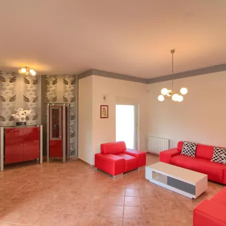 Charming Golubovo With Pool Near The Beach Gajana