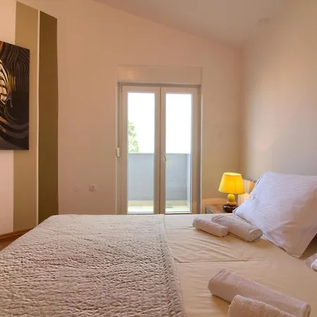 Charming Golubovo With Pool Near The Beach *