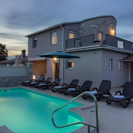 Charming Golubovo With Pool Near The Beach Villa *
