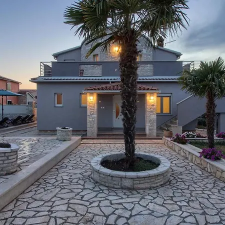 Villa Charming Golubovo With Pool Near The Beach