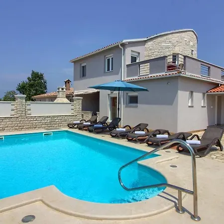 Charming Golubovo With Pool Near The Beach Villa